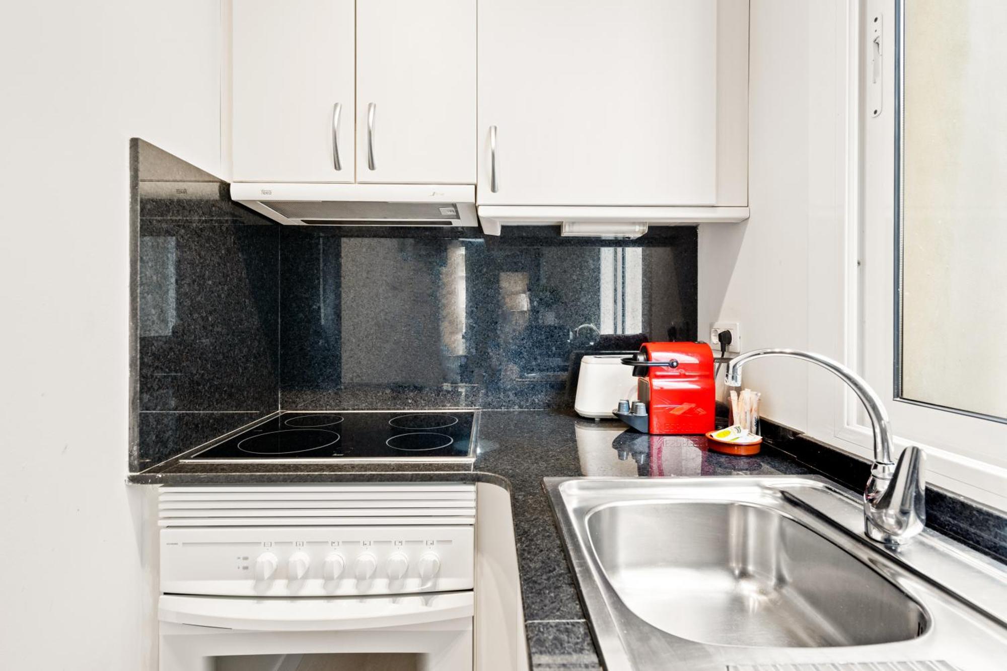 Lodging Apartments Barceloneta Beach Studio P2 ภายนอก รูปภาพ